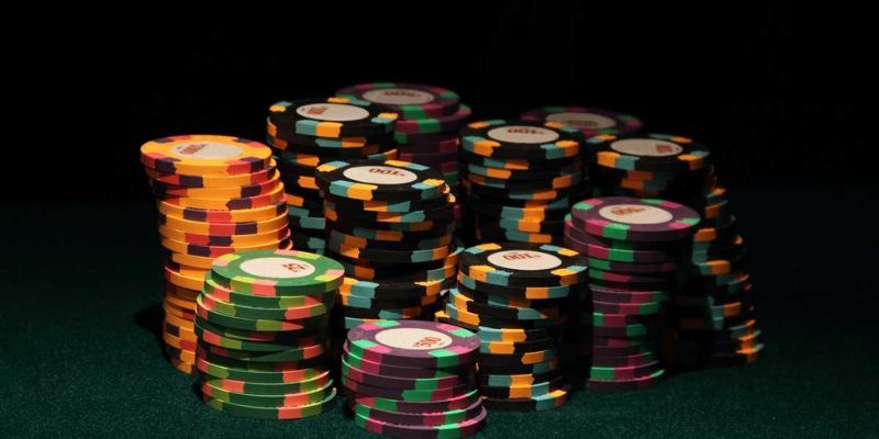 Tìm hiểu cách quy đổi 1 chip trong poker bao nhiêu tiền