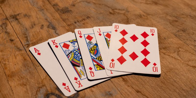 Thông tin giải đáp Royal Flush là gì